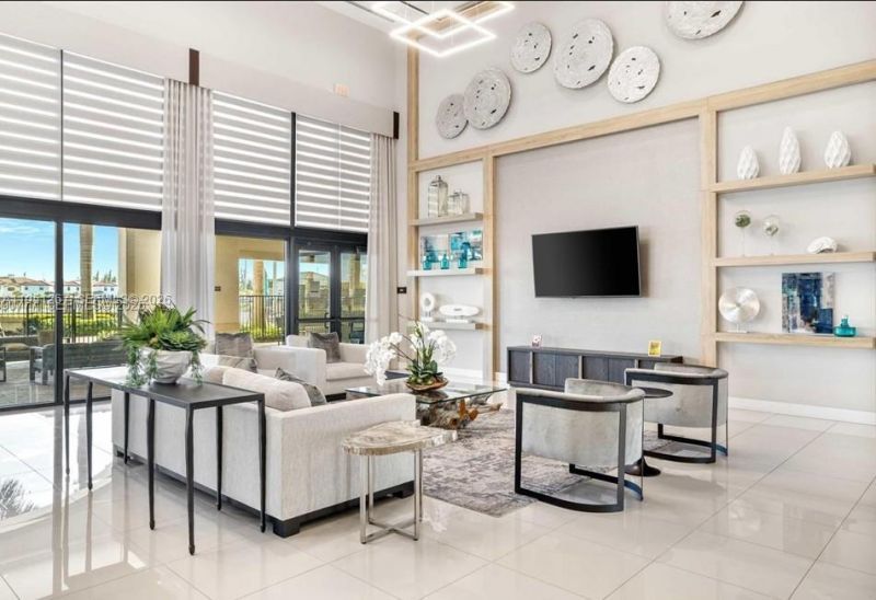 10306 W 33rd Ln, Hialeah, FL 33018 Photo