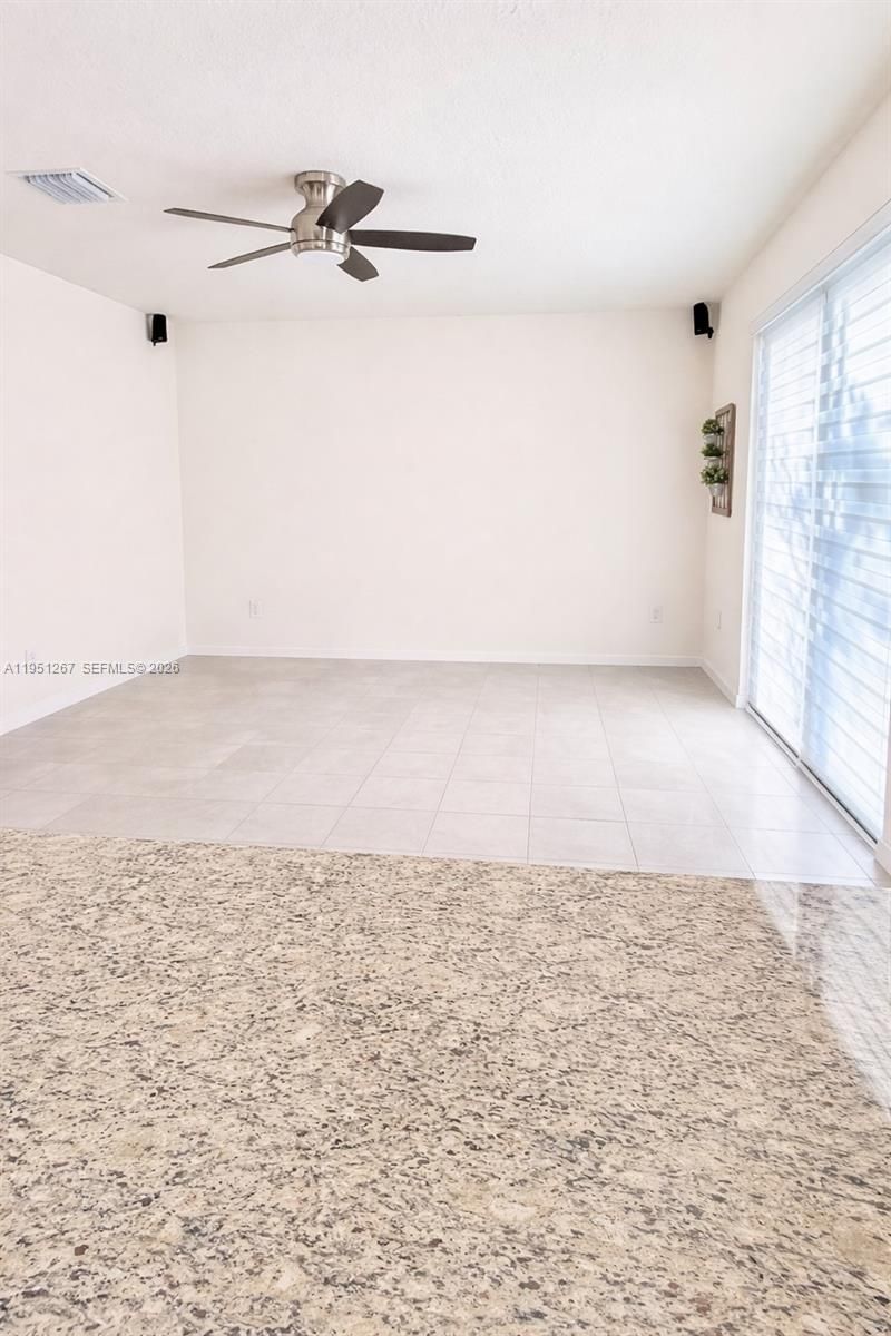 10306 W 33rd Ln, Hialeah, FL 33018 Photo