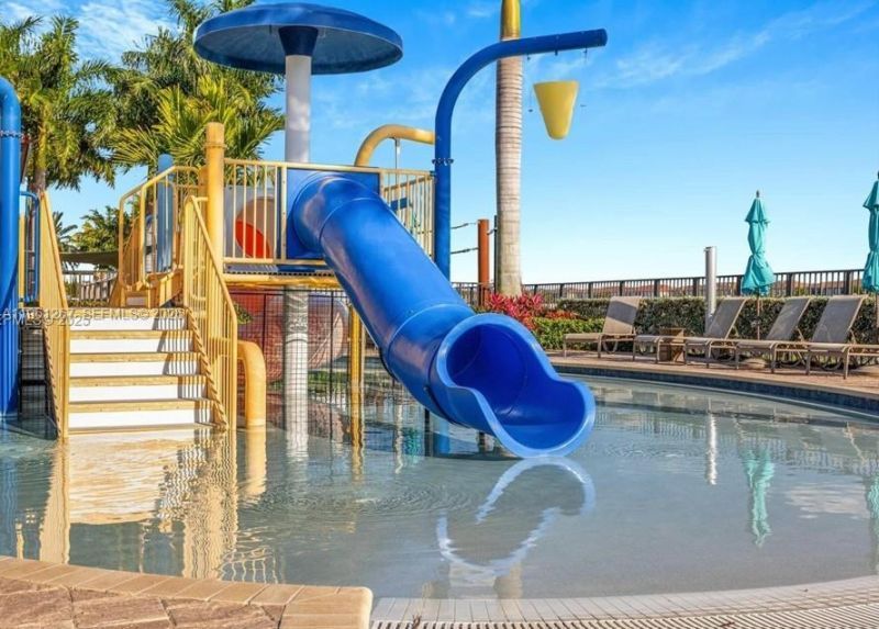 10306 W 33rd Ln, Hialeah, FL 33018 Photo