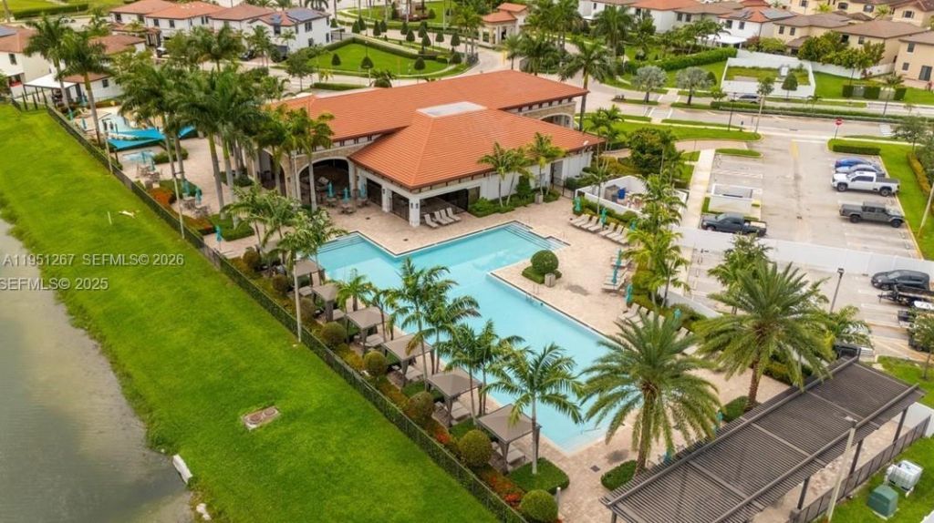 10306 W 33rd Ln, Hialeah, FL 33018 Photo