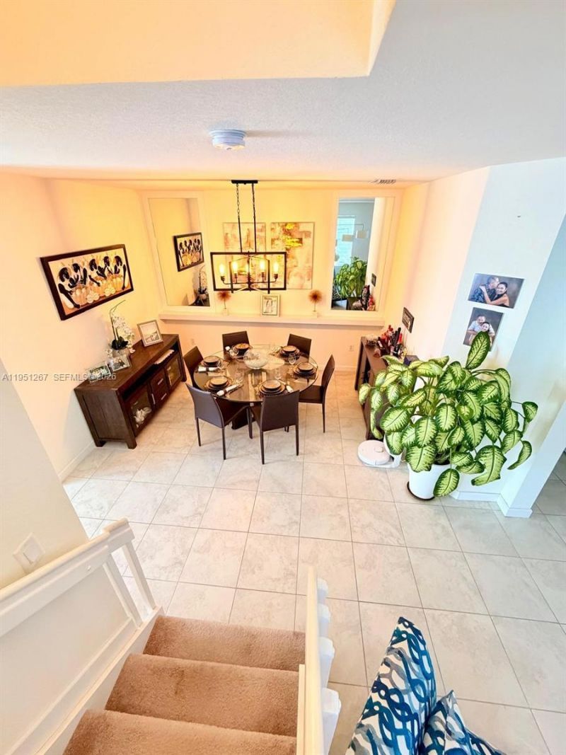 10306 W 33rd Ln, Hialeah, FL 33018 Photo