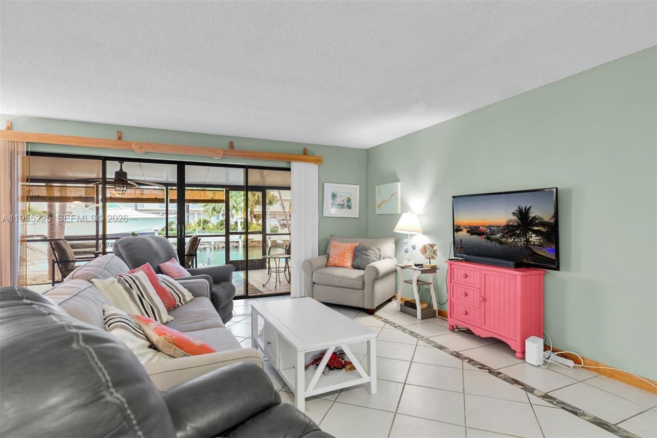 423 Sombrero Beach Rd, Unit 9, Marathon, FL 33050 Photo