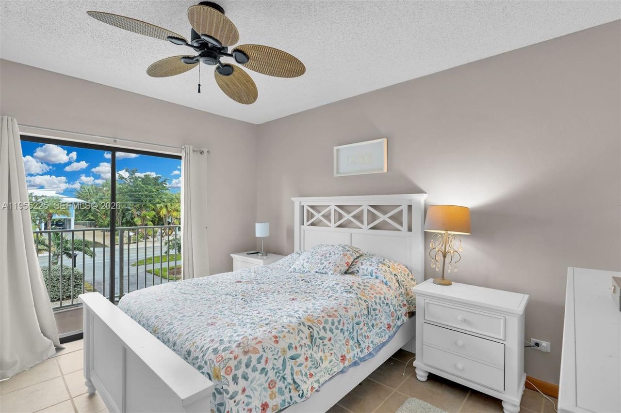 423 Sombrero Beach Rd, Unit 9, Marathon, FL 33050 Photo