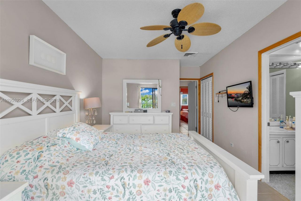 423 Sombrero Beach Rd, Unit 9, Marathon, FL 33050 Photo