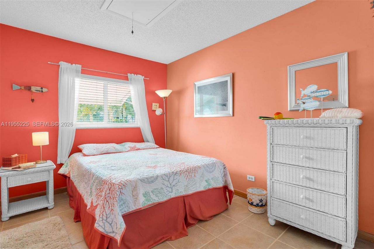 423 Sombrero Beach Rd, Unit 9, Marathon, FL 33050 Photo