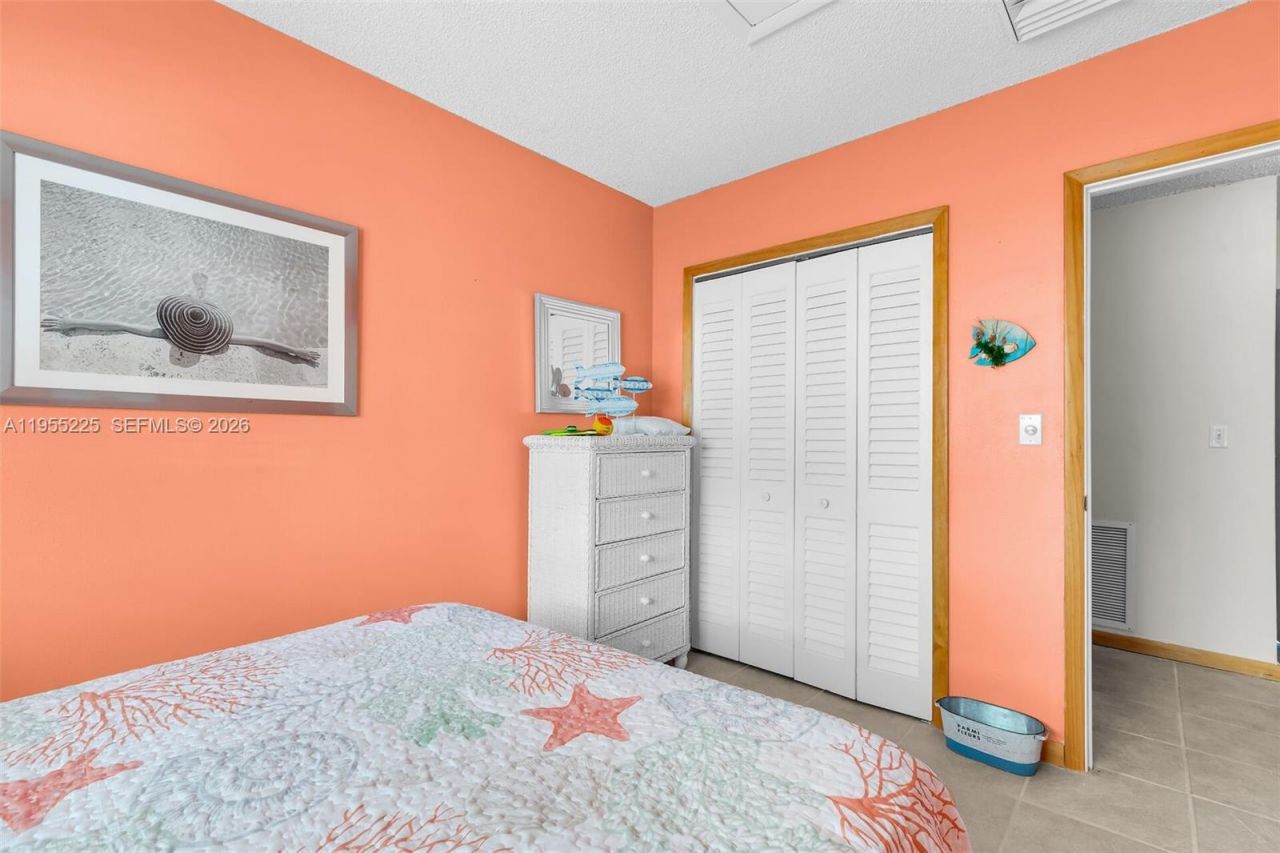 423 Sombrero Beach Rd, Unit 9, Marathon, FL 33050 Photo