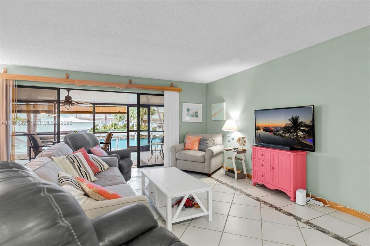 423 Sombrero Beach Rd, Unit 9, Marathon, FL 33050 Photo