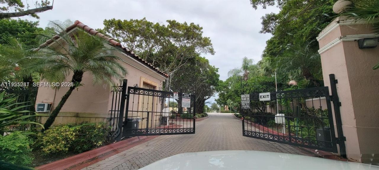 12124 Saint Andrews Pl, Unit 201, Miramar, FL 33025 Photo