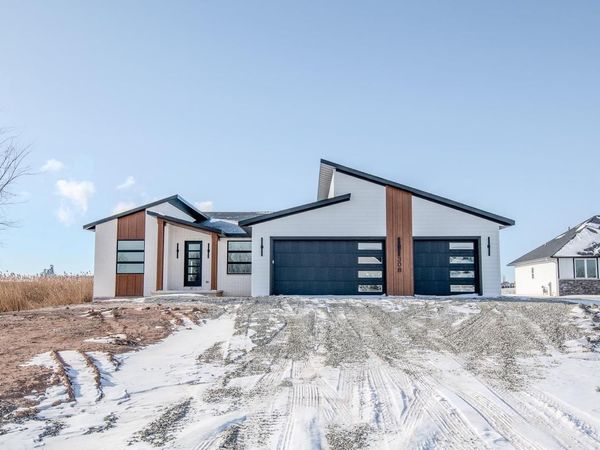 308 KERRIGAN DRIVE, Wrightstown, WI 54180