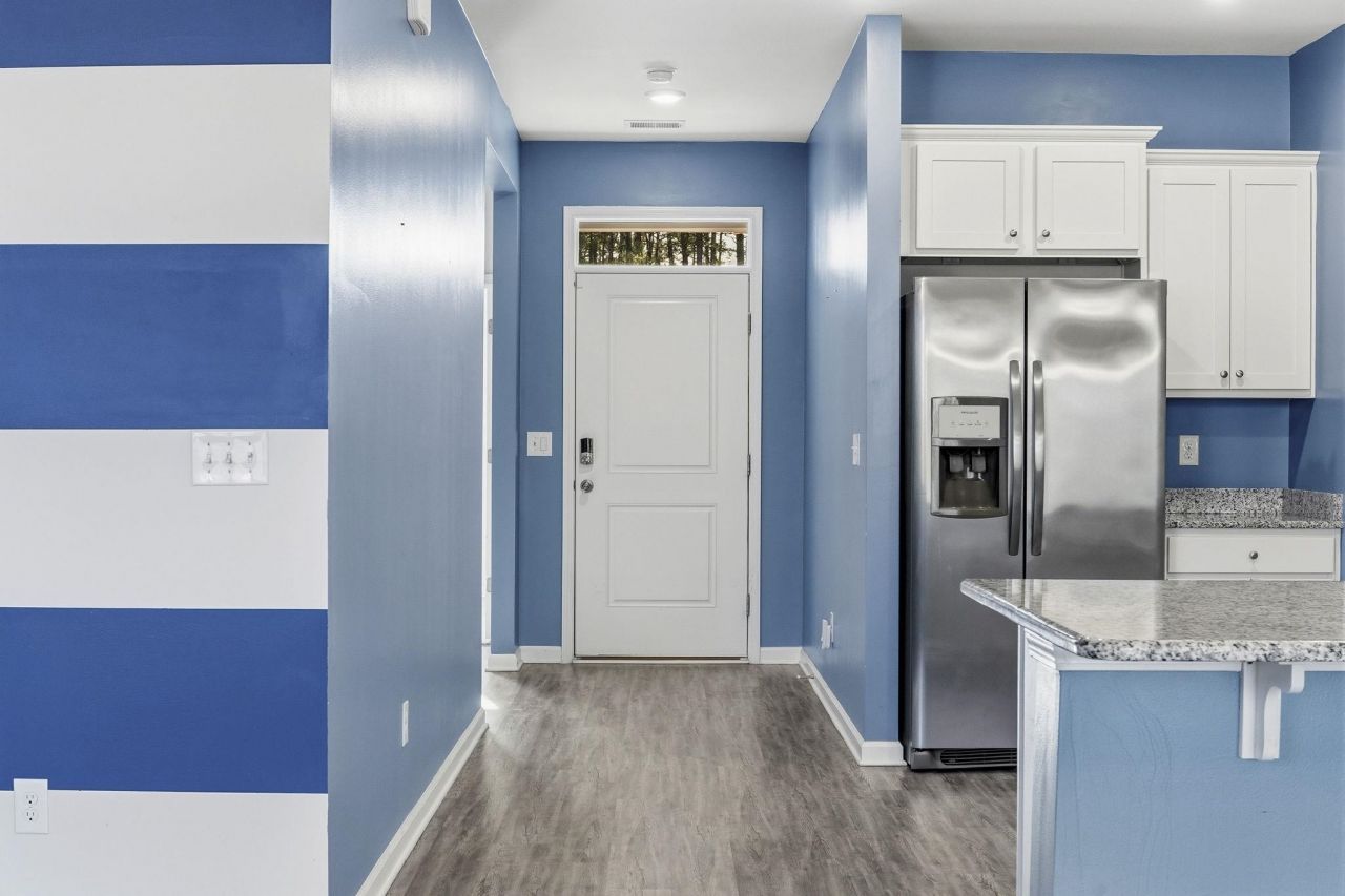 152 Legends Village Loop Photo 5