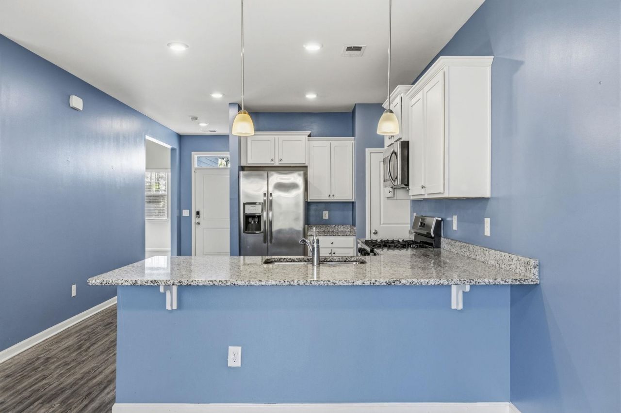 152 Legends Village Loop Photo 9