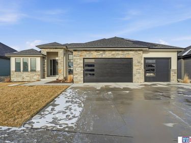9650 Topher Boulevard, Lincoln, NE 68526