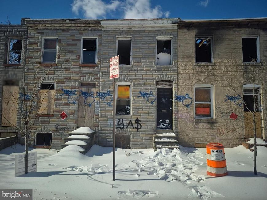 302 S Fulton Avenue, Baltimore, MD 21223 Main Photo