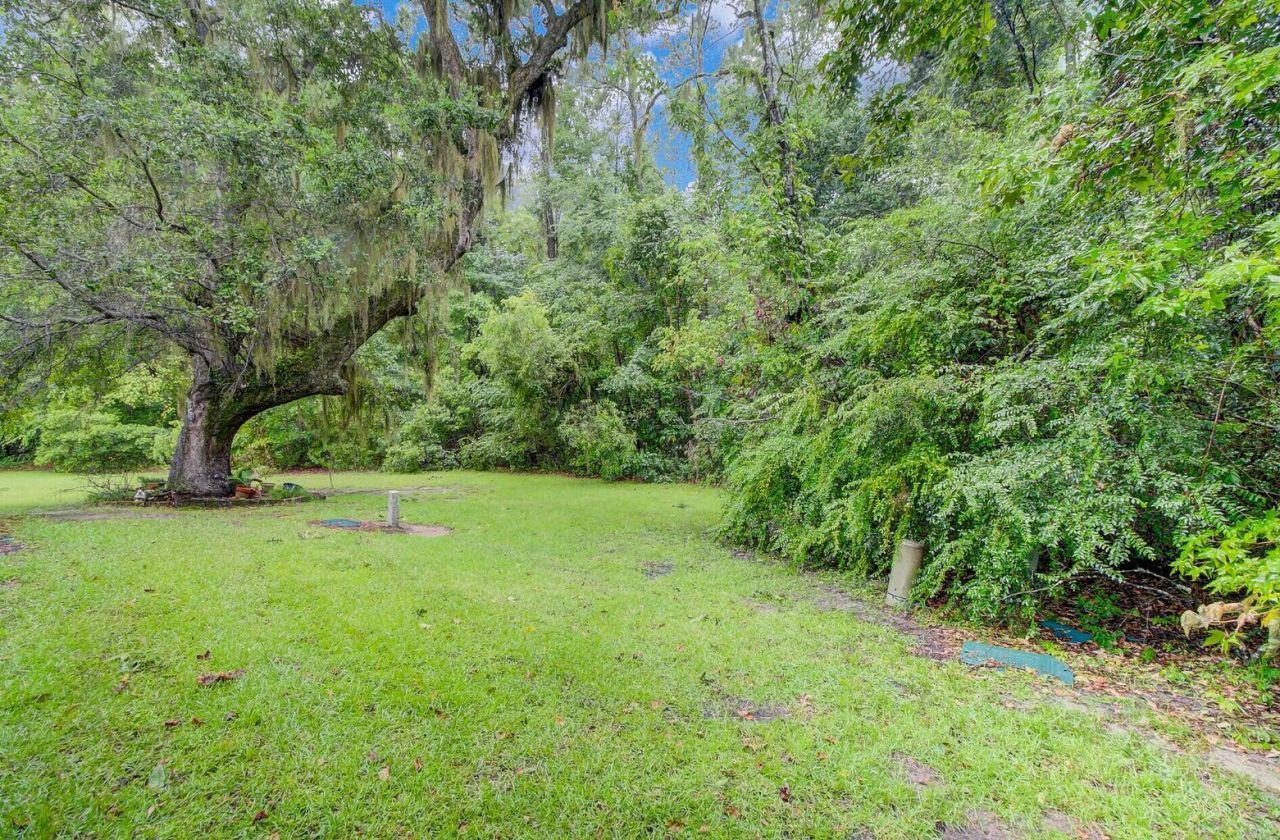 257 Grand Oaks Drive Photo 28