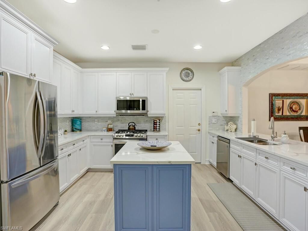2847 Tiburon Blvd E, Unit 8-101, Naples, FL 34109 Photo