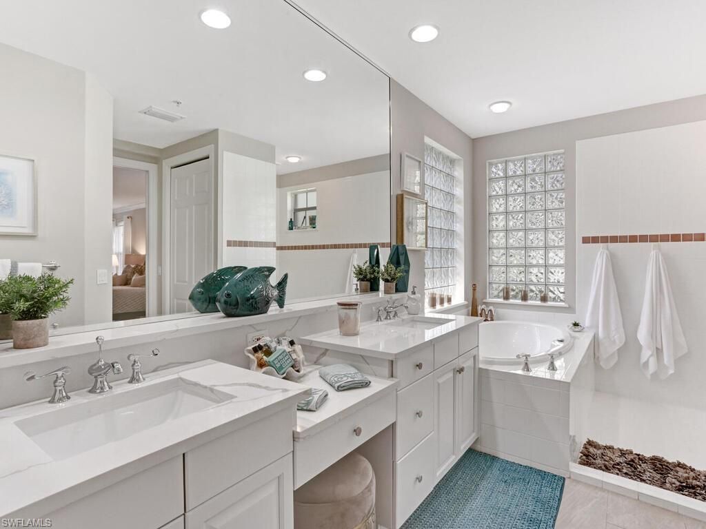 2847 Tiburon Blvd E, Unit 8-101, Naples, FL 34109 Photo