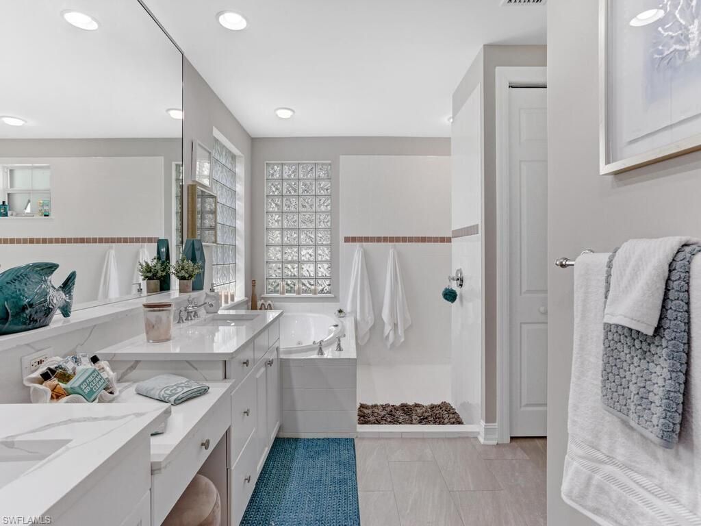 2847 Tiburon Blvd E, Unit 8-101, Naples, FL 34109 Photo