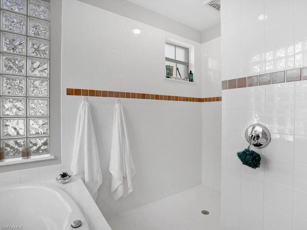 2847 Tiburon Blvd E, Unit 8-101, Naples, FL 34109 Photo