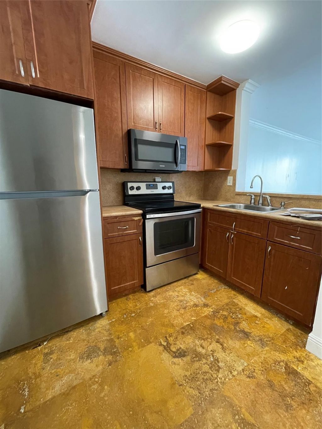 492 NW 165th Street Road, Miami, FL 33169 Photo