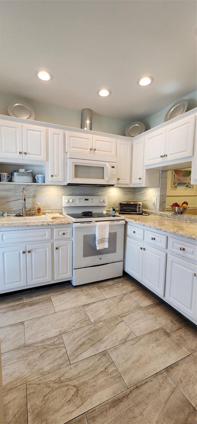 1951 NE 39th Street, Unit 353, Lighthouse Point, FL 33064 Photo