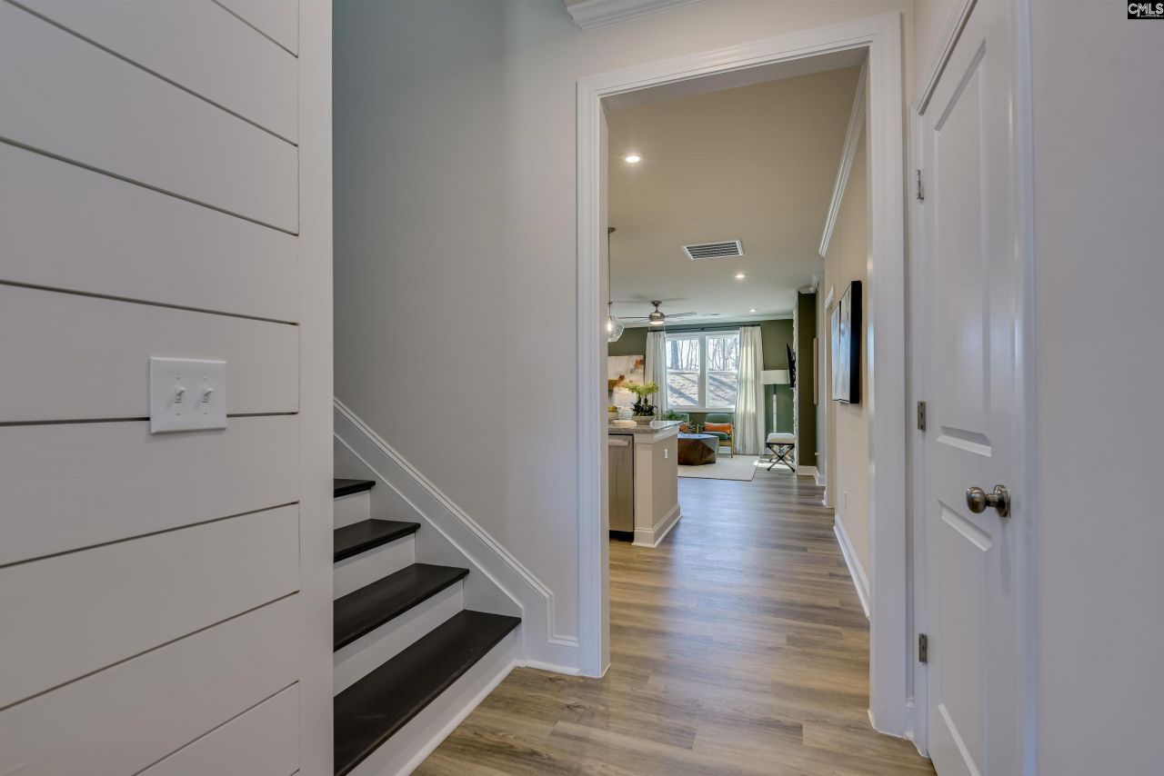 510 Hacienda Court Photo 6