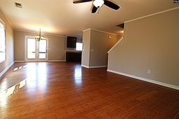 312 Ashmore Lane photo 4