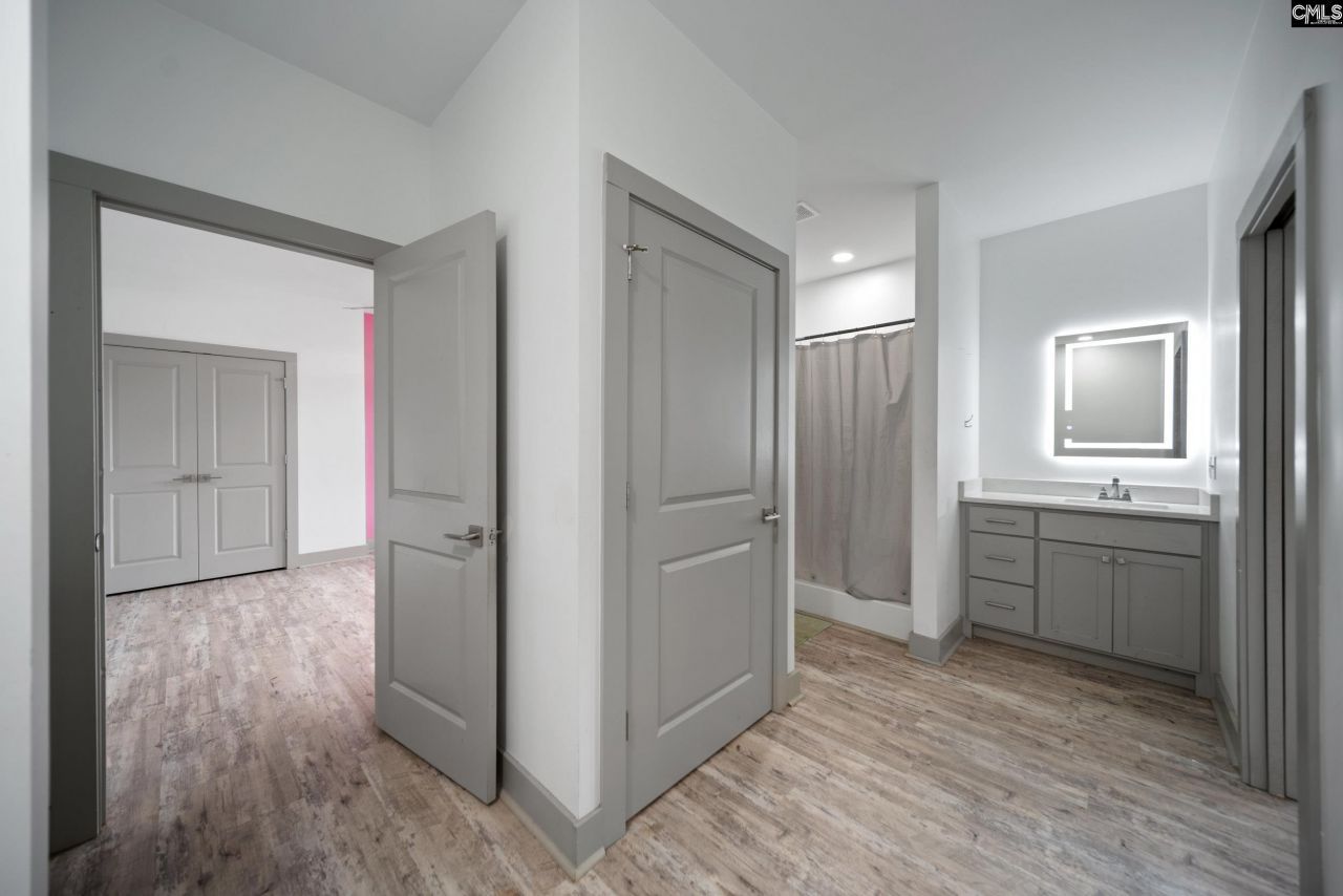 5065 Seymour Road  Photo 25