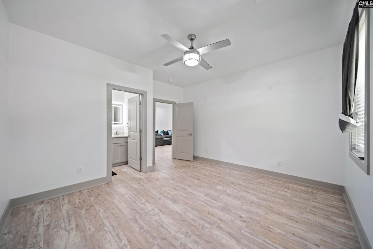 5065 Seymour Road  Photo 7