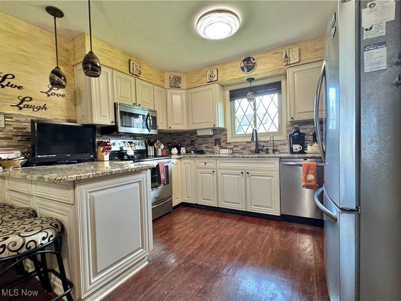 1327 Huntington Court, Boardman, OH 44512 Photo 9