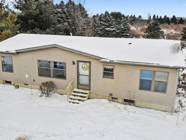 7900 Church Road, St Johns, MI 48879