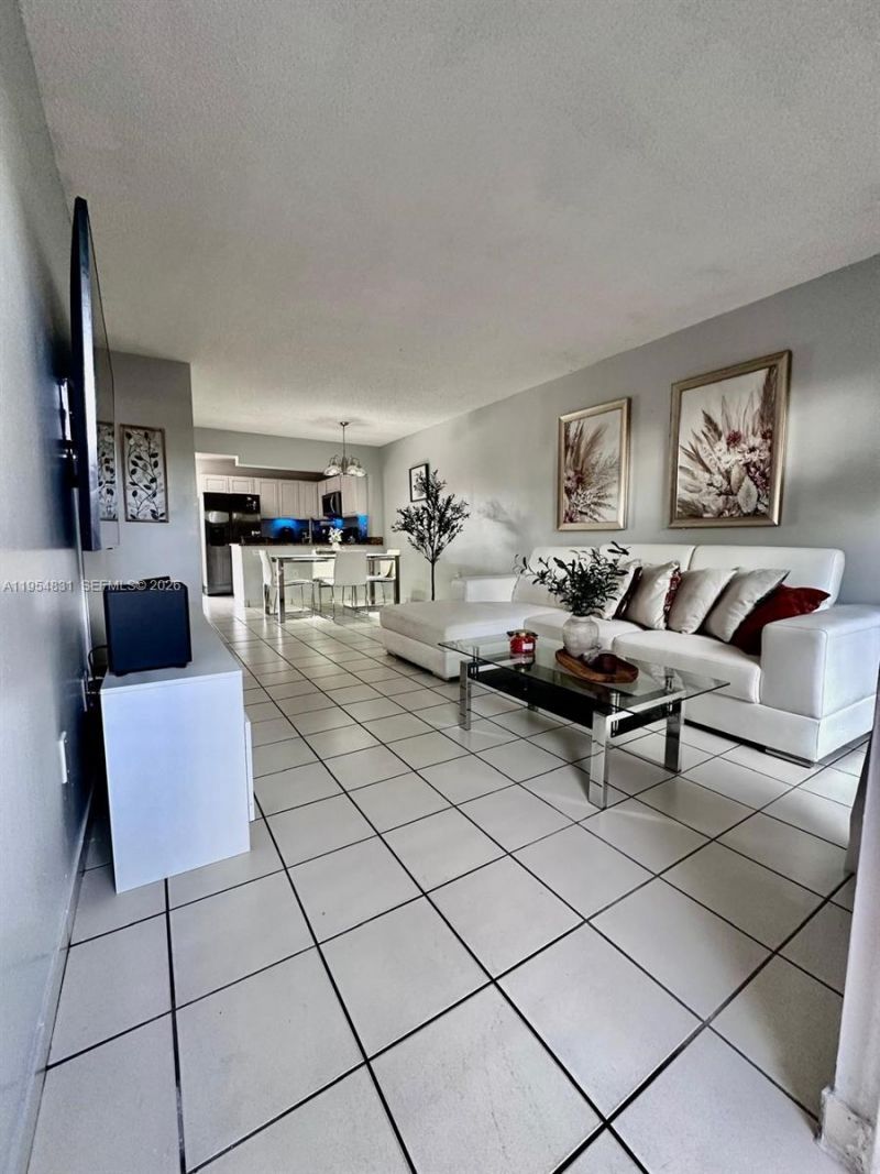 15645 SW 82nd Cir Ln, Unit 7-5, Miami, FL 33193 Photo