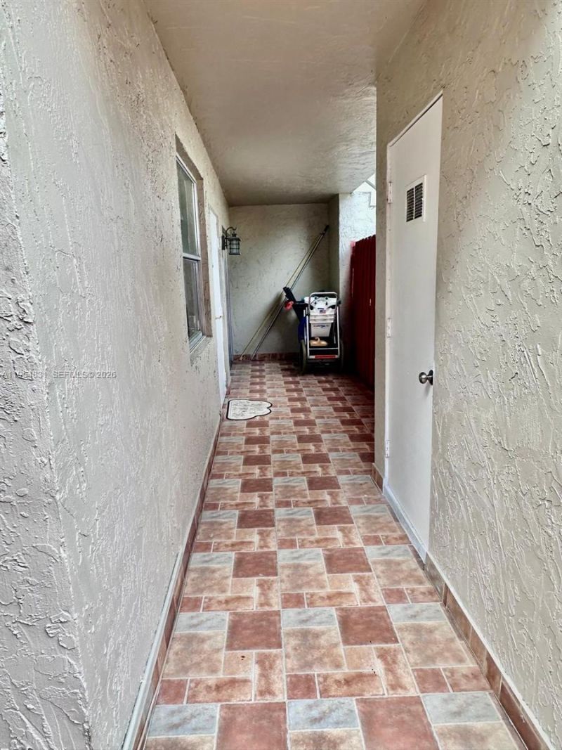 15645 SW 82nd Cir Ln, Unit 7-5, Miami, FL 33193 Photo