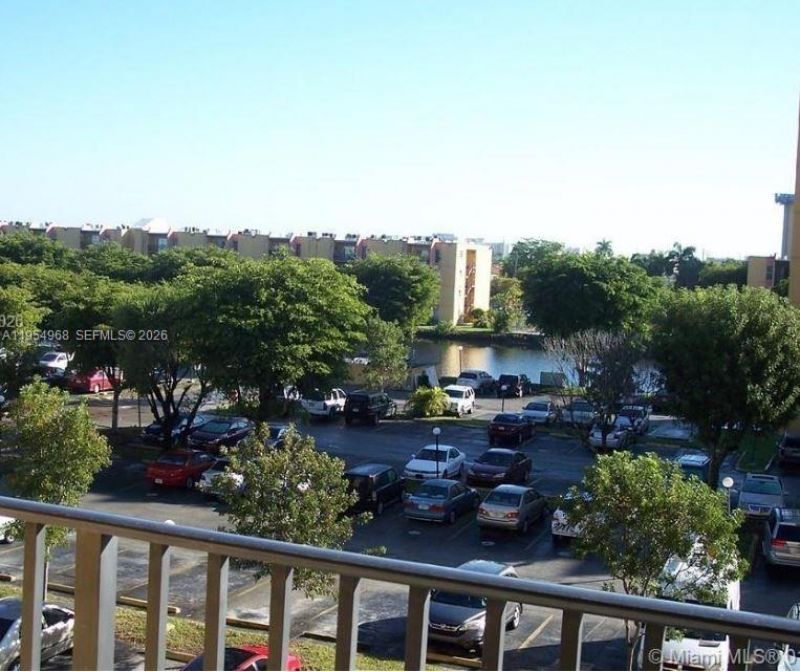 4801 NW 7th, Unit 402-16, Miami, FL 33126 Photo