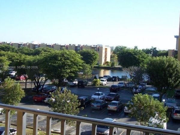 4801 NW 7th, Unit 402-16, Miami, FL 33126