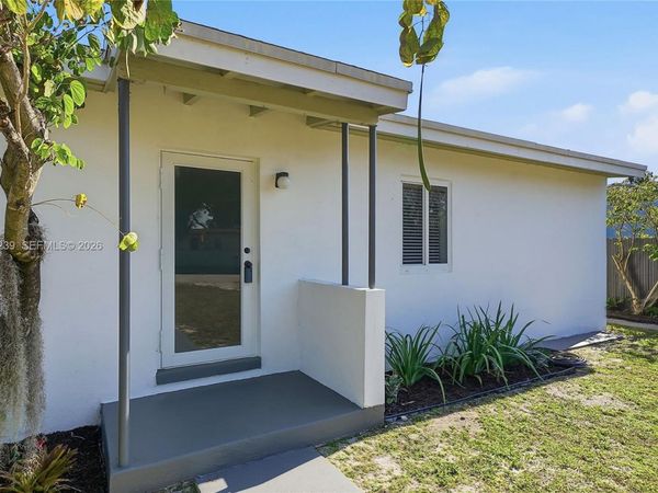 1308 NW 13th Ct , Fort Lauderdale, FL 33311