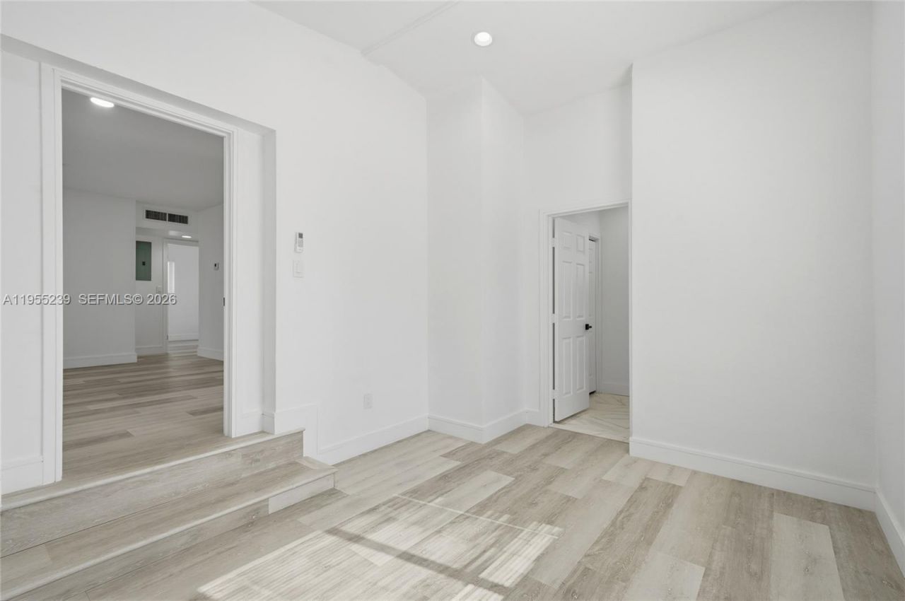 1308 NW 13th Ct , Fort Lauderdale, FL 33311 Photo