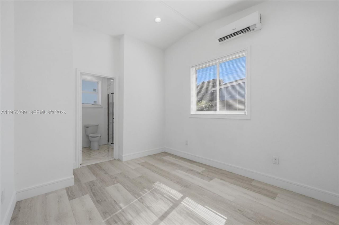 1308 NW 13th Ct , Fort Lauderdale, FL 33311 Photo