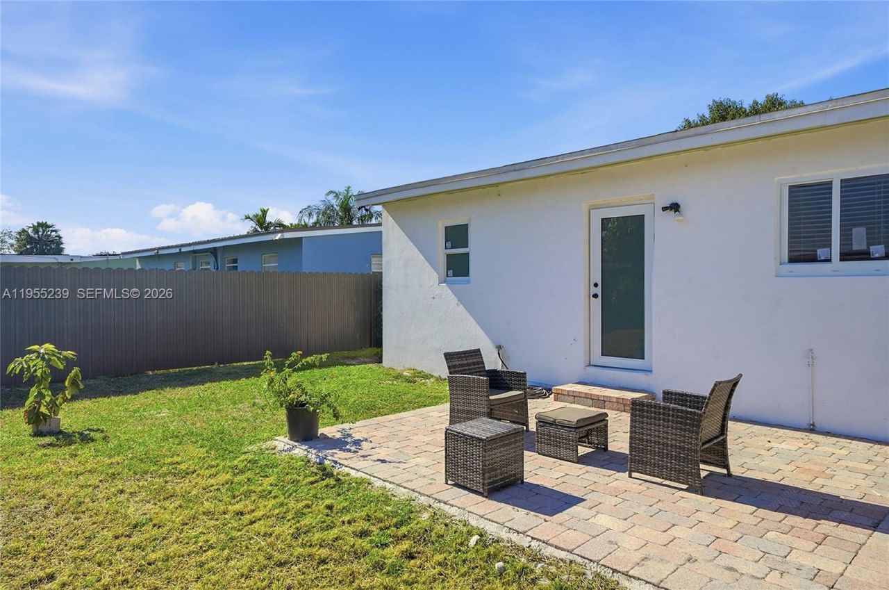 1308 NW 13th Ct , Fort Lauderdale, FL 33311 Photo