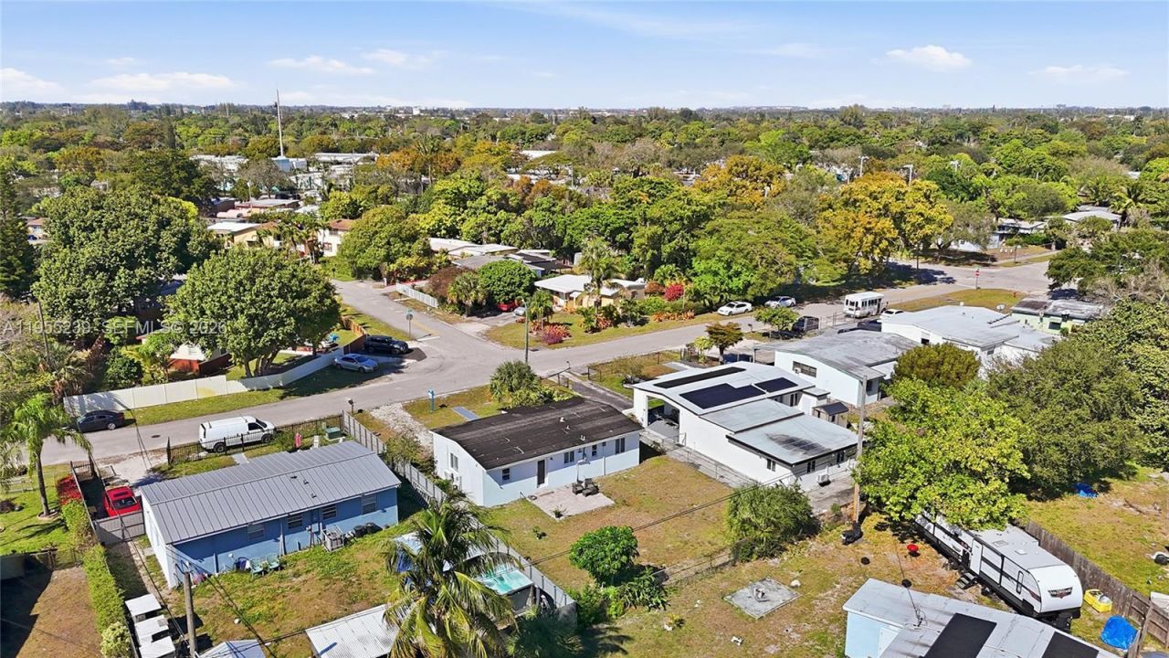 1308 NW 13th Ct , Fort Lauderdale, FL 33311 Photo