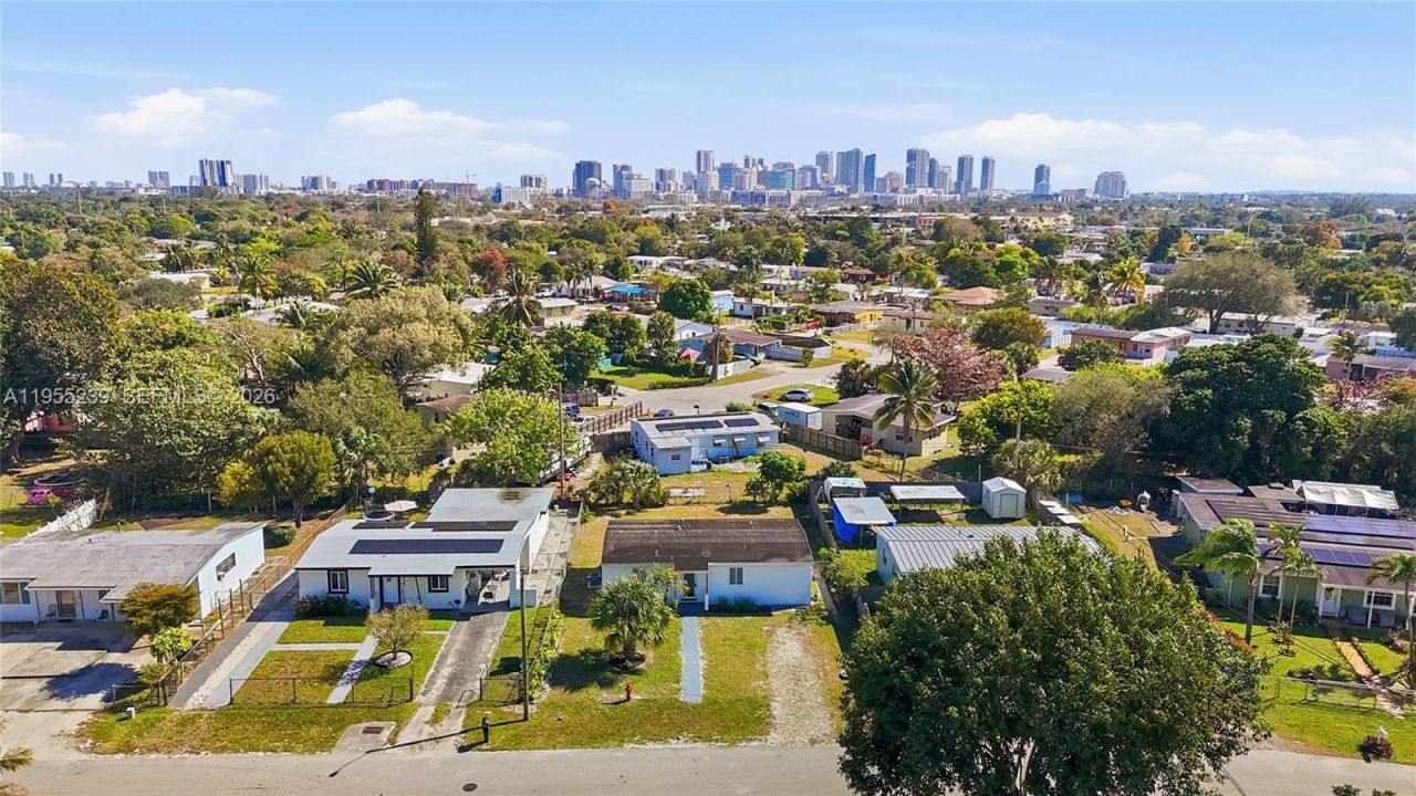 1308 NW 13th Ct , Fort Lauderdale, FL 33311 Photo