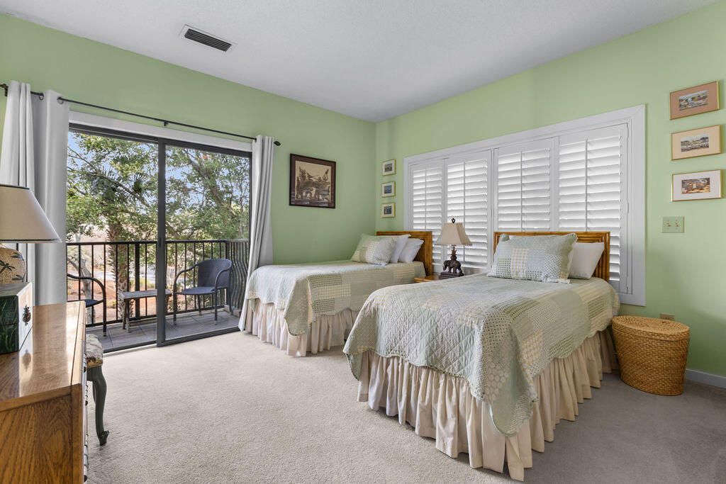 3020 Ocean Winds Drive Photo 15