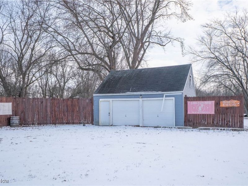 8216 Navarre Road SW, Massillon, OH 44662 Photo 4