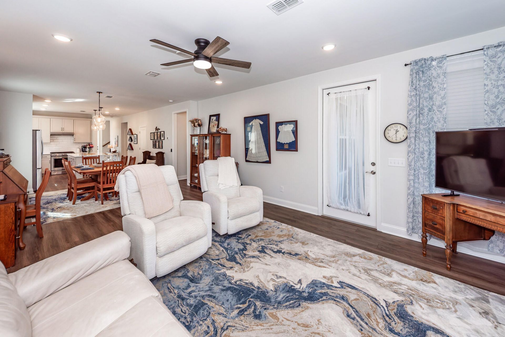 350 Dahlia Row Drive Photo 18