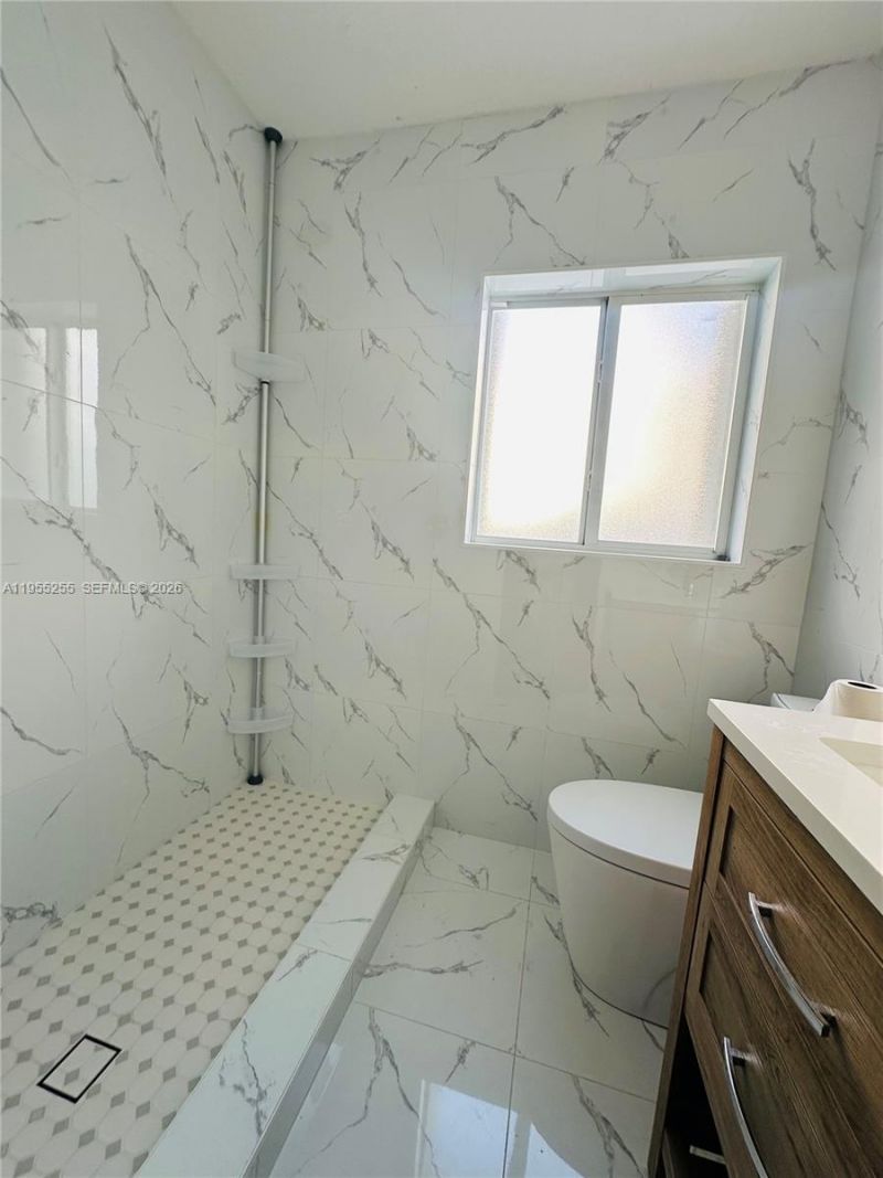 3052 SW 6th St, Unit 3052, Miami, FL 33135 Photo