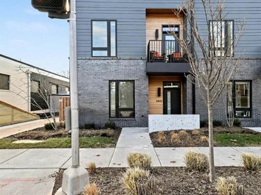 5302 Elmwood Plaza, Omaha, NE 68106