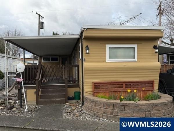 16901 SE Division St, Portland, OR 97236
