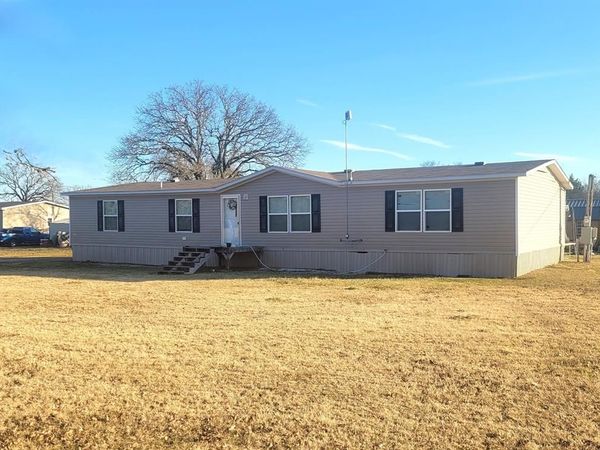 1800 County Road 2105, Kemp, TX 75143