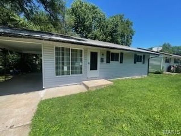 95 Florissant Park Drive, Florissant, MO 63031