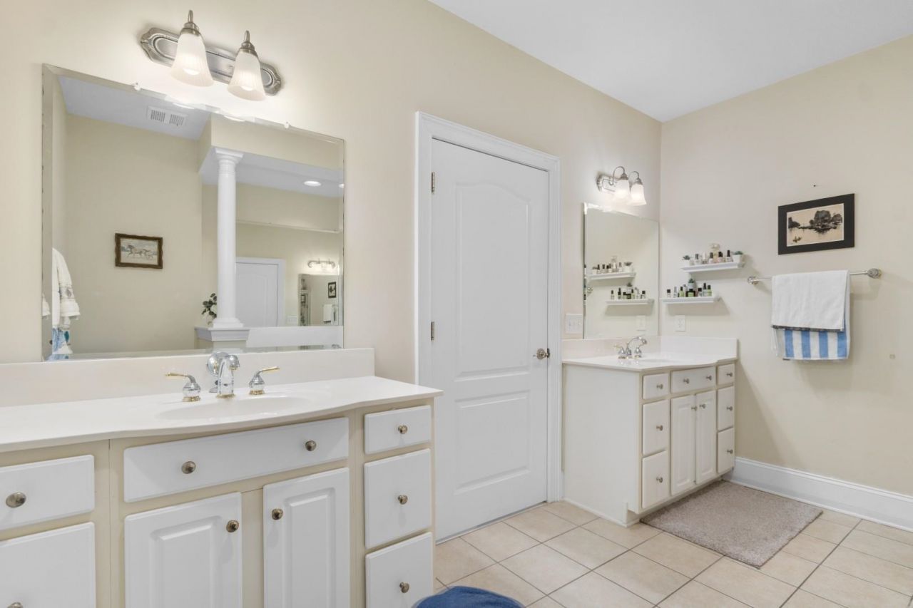 2180 Waterview Dr. Photo 16