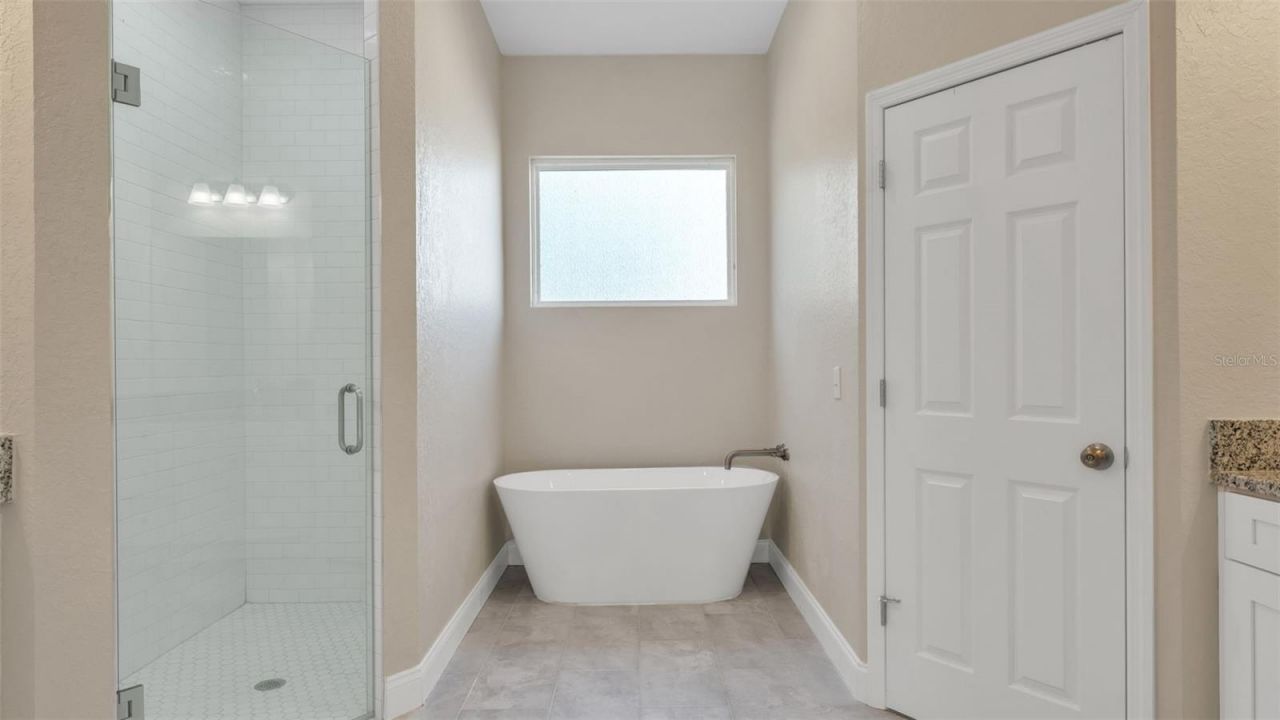 6320 Woodhaven Drive, Lakeland, FL 33811 Photo